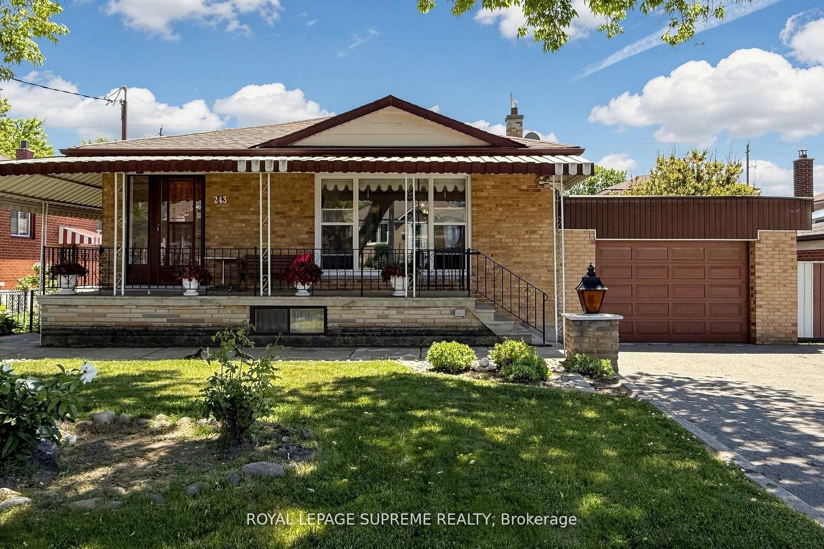 243 Epsom Downs Drive, CFB, Toronto 