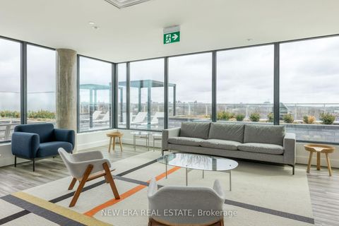 Photo 6 at 301 - 150 Logan Avenue, South Riverdale, Toronto