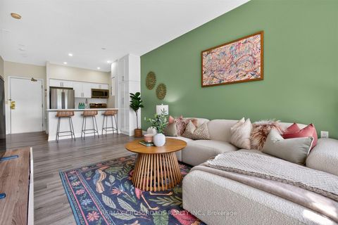 Photo 12 at 183 - 650 Lawrence Avenue W, Lawrence, Toronto