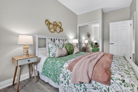 Photo 18 at 183 - 650 Lawrence Avenue W, Lawrence, Toronto