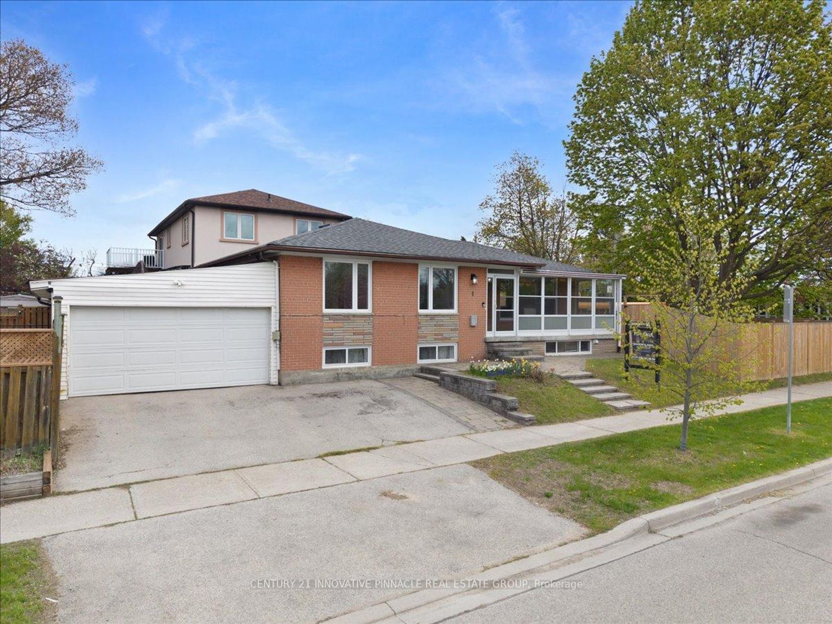 1 Judhaven Road, Beaumonde Heights, Toronto 