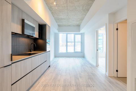 Photo 1 at 704 - 2 Augusta Avenue, Waterfront Communities C1, Toronto