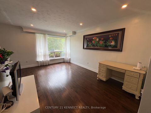Photo 3 at 78 Wishing Well Drive, Sullivan, Toronto