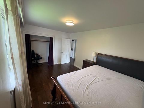 Photo 8 at 78 Wishing Well Drive, Sullivan, Toronto