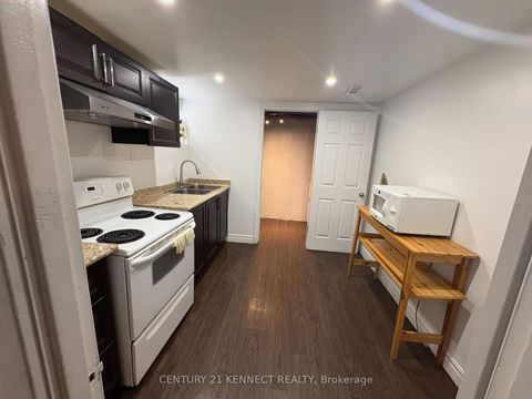 Photo 11 at 78 Wishing Well Drive, Sullivan, Toronto