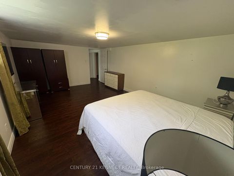 Photo 14 at 78 Wishing Well Drive, Sullivan, Toronto