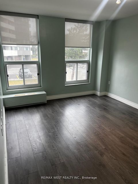 Photo 19 at 202 - 130 Neptune Drive, Lawrence, Toronto