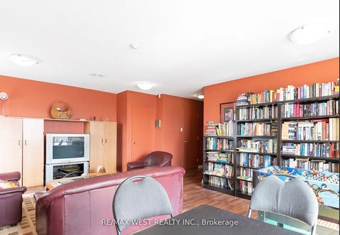 Photo 29 at 202 - 130 Neptune Drive, Lawrence, Toronto