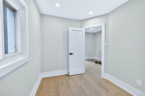 Photo 20 at 475 Delaware Avenue, Junction, Toronto