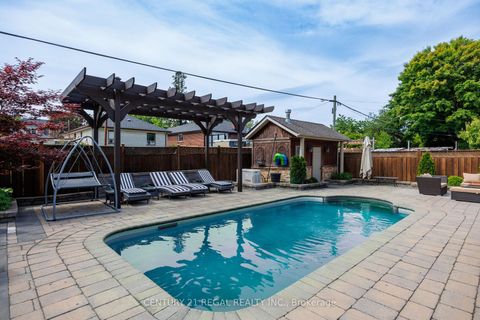 Photo 3 at 127 Sultana Avenue, Lawrence, Toronto