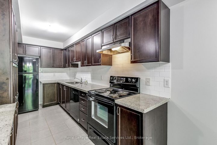 Photo 15 at 22 - 233 Duskywing Way, BR Bronte, Oakville