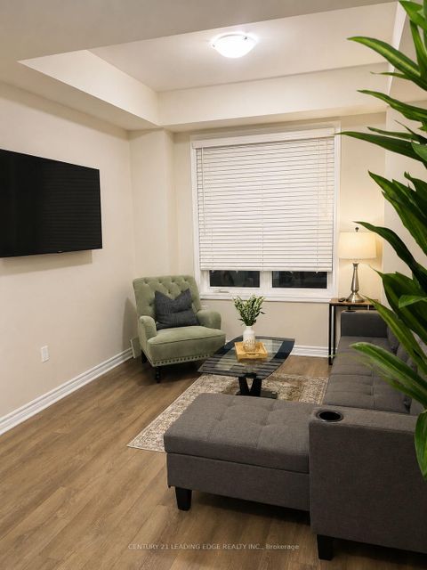 Photo 9 at 5 Fusilier Drive, Birchmount, Toronto