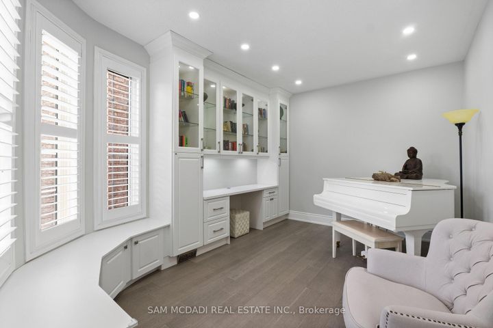 Photo 4 at 7516 Terragar Boulevard, Lisgar, Mississauga