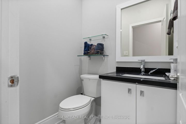Photo 16 at 7516 Terragar Boulevard, Lisgar, Mississauga
