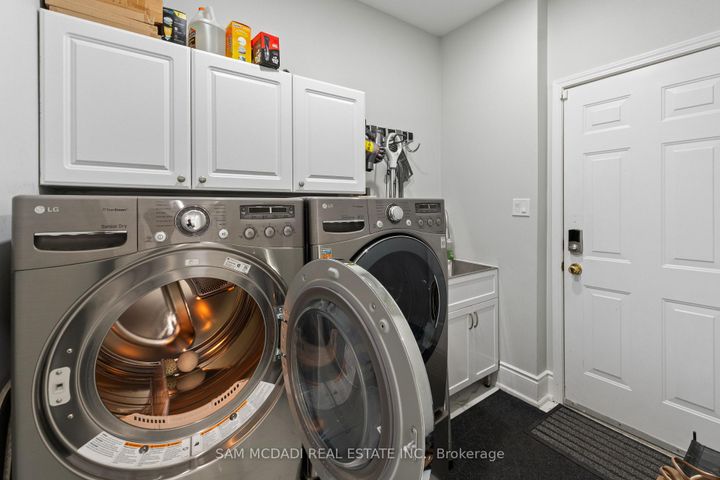 Photo 17 at 7516 Terragar Boulevard, Lisgar, Mississauga