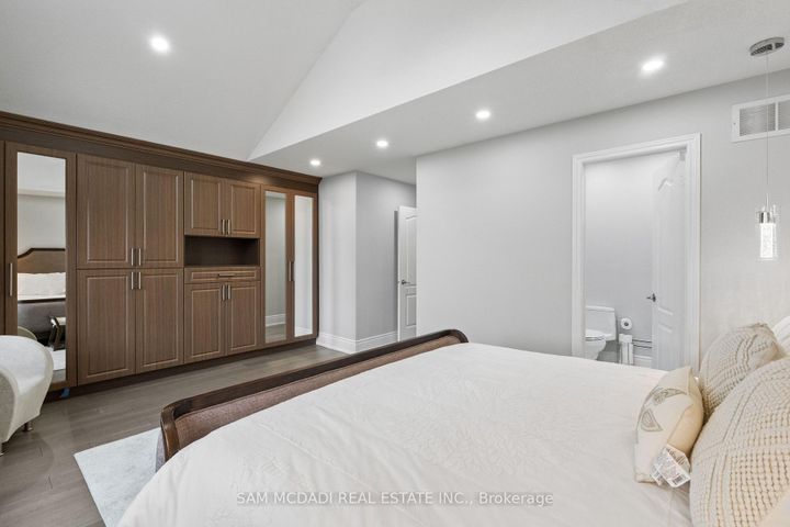 Photo 31 at 7516 Terragar Boulevard, Lisgar, Mississauga