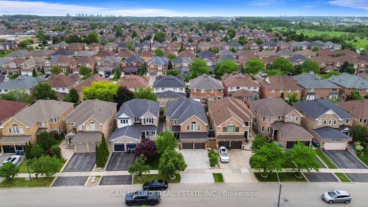 Photo 48 at 7516 Terragar Boulevard, Lisgar, Mississauga