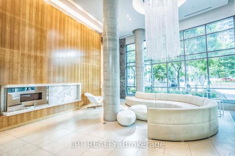 Photo 5 at 217 - 215 Fort York Boulevard, Niagara, Toronto