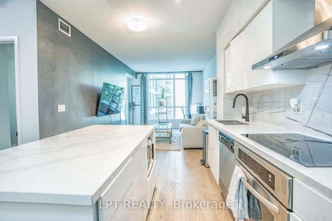 Photo 11 at 217 - 215 Fort York Boulevard, Niagara, Toronto
