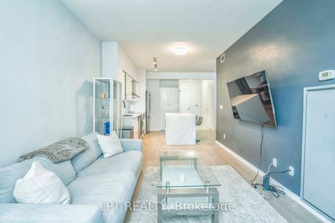Photo 16 at 217 - 215 Fort York Boulevard, Niagara, Toronto