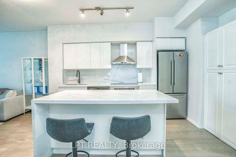 Photo 19 at 217 - 215 Fort York Boulevard, Niagara, Toronto