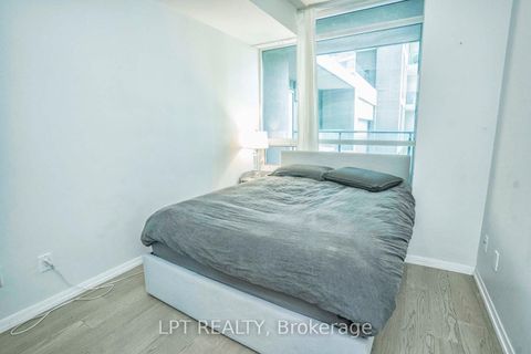 Photo 20 at 217 - 215 Fort York Boulevard, Niagara, Toronto