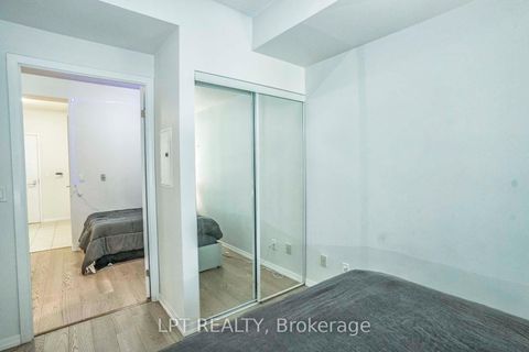 Photo 21 at 217 - 215 Fort York Boulevard, Niagara, Toronto