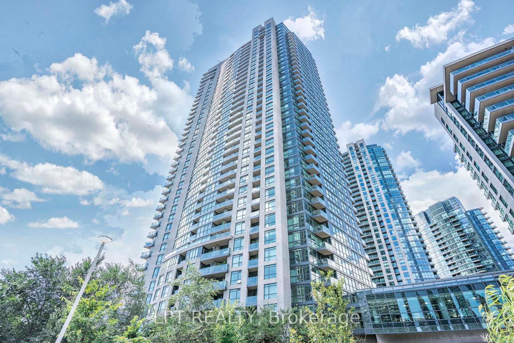 217 - 215 Fort York Boulevard, Niagara, Toronto photo number 2