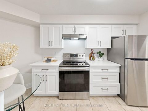 Photo 18 at 1119 - 1700 Eglinton Avenue E, Victoria Village, Toronto