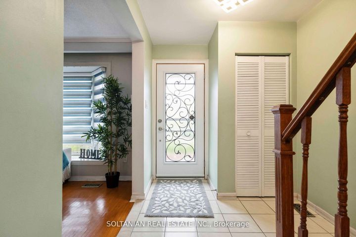 Photo 3 at 102 Elnathan Crescent, Humber Summit, Toronto