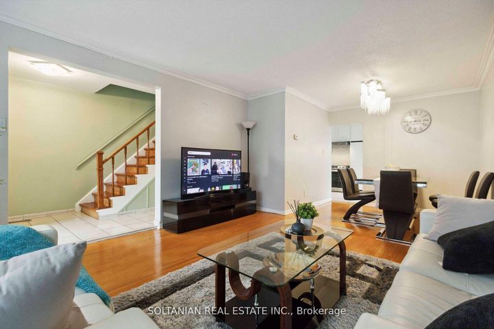 Photo 6 at 102 Elnathan Crescent, Humber Summit, Toronto