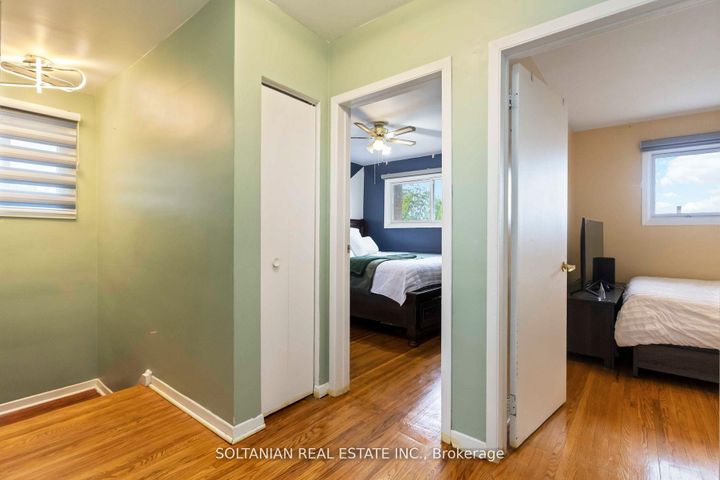 Photo 22 at 102 Elnathan Crescent, Humber Summit, Toronto