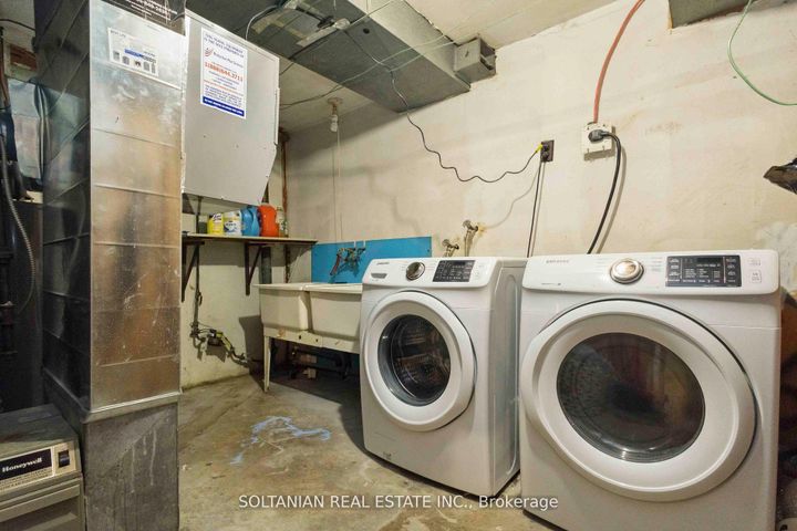 Photo 26 at 102 Elnathan Crescent, Humber Summit, Toronto