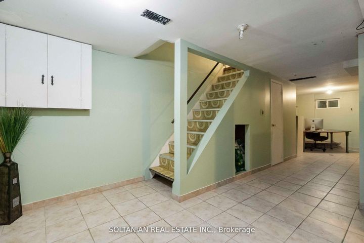 Photo 28 at 102 Elnathan Crescent, Humber Summit, Toronto