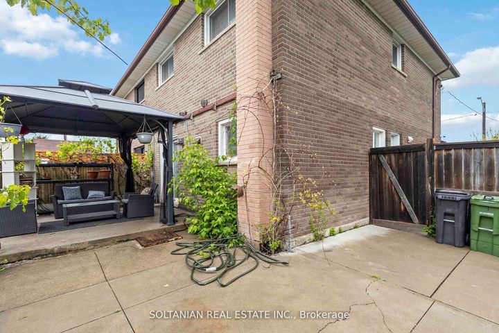 Photo 29 at 102 Elnathan Crescent, Humber Summit, Toronto