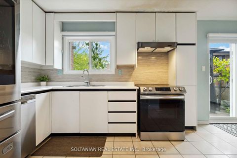 Photo 15 at 102 Elnathan Crescent, Humber Summit, Toronto