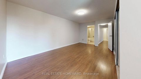 Photo 9 at 409 - 77 Maitland Place, South St. James Town, Toronto