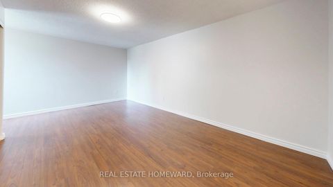 Photo 10 at 409 - 77 Maitland Place, South St. James Town, Toronto
