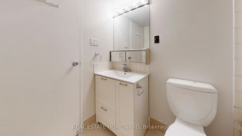 Photo 11 at 409 - 77 Maitland Place, South St. James Town, Toronto