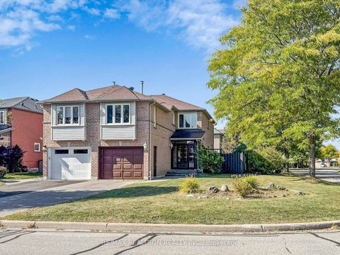Photo 0 at 558 Willowick Drive, Wyndham, Newmarket