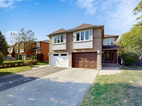 Photo 1 at 558 Willowick Drive, Wyndham, Newmarket