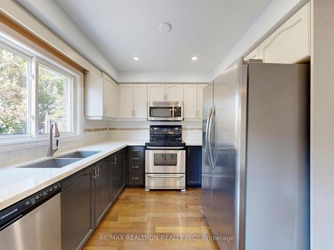 Photo 15 at 558 Willowick Drive, Wyndham, Newmarket
