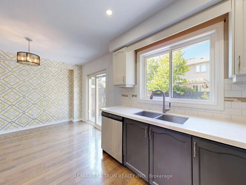 Photo 17 at 558 Willowick Drive, Wyndham, Newmarket