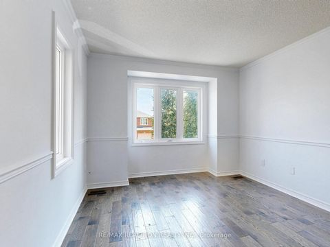 Photo 24 at 558 Willowick Drive, Wyndham, Newmarket