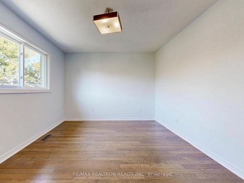 Photo 28 at 558 Willowick Drive, Wyndham, Newmarket