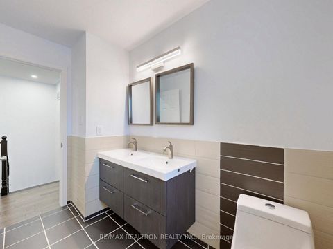 Photo 31 at 558 Willowick Drive, Wyndham, Newmarket