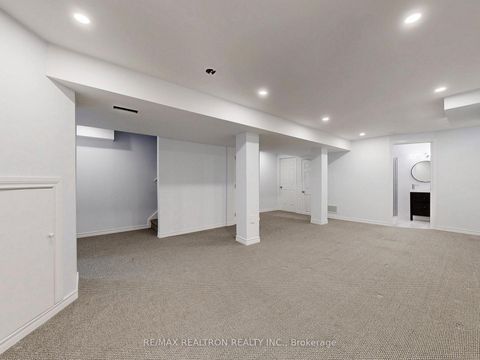 Photo 35 at 558 Willowick Drive, Wyndham, Newmarket