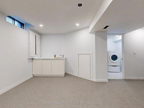 Photo 39 at 558 Willowick Drive, Wyndham, Newmarket