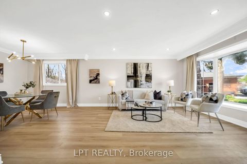 Photo 11 at 41 Keegan Crescent, York University Heights, Toronto