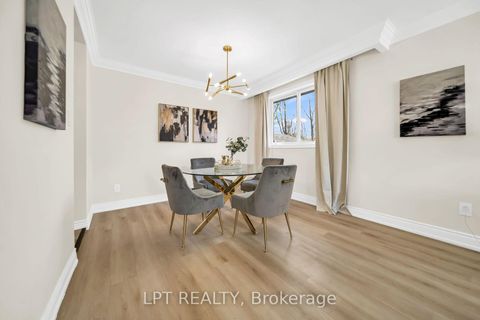 Photo 13 at 41 Keegan Crescent, York University Heights, Toronto